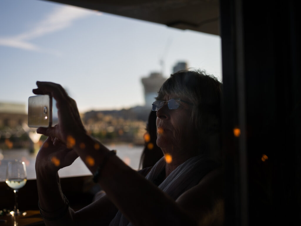 Guests taking selfies at reception by Ottawa Wedding Photographer Sara