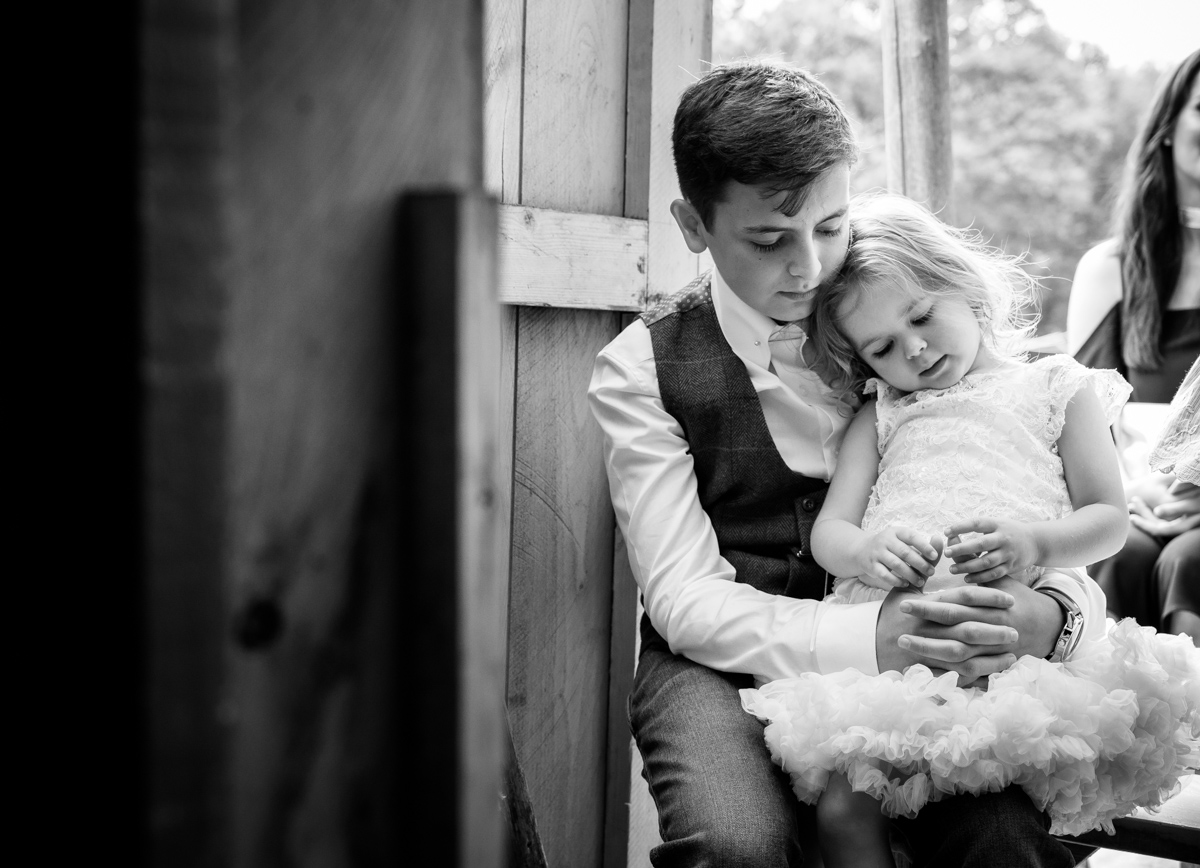 wedding photographer ottawa ontario bride flower girl