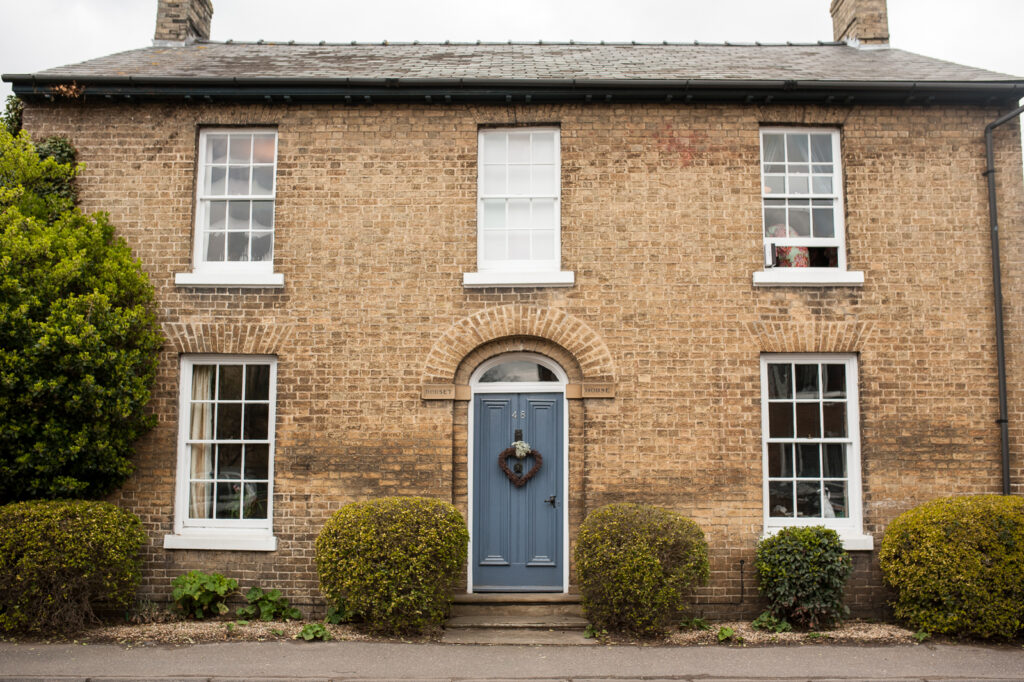External photo of the reception venue by Ottawa Wedding Photographer Sara