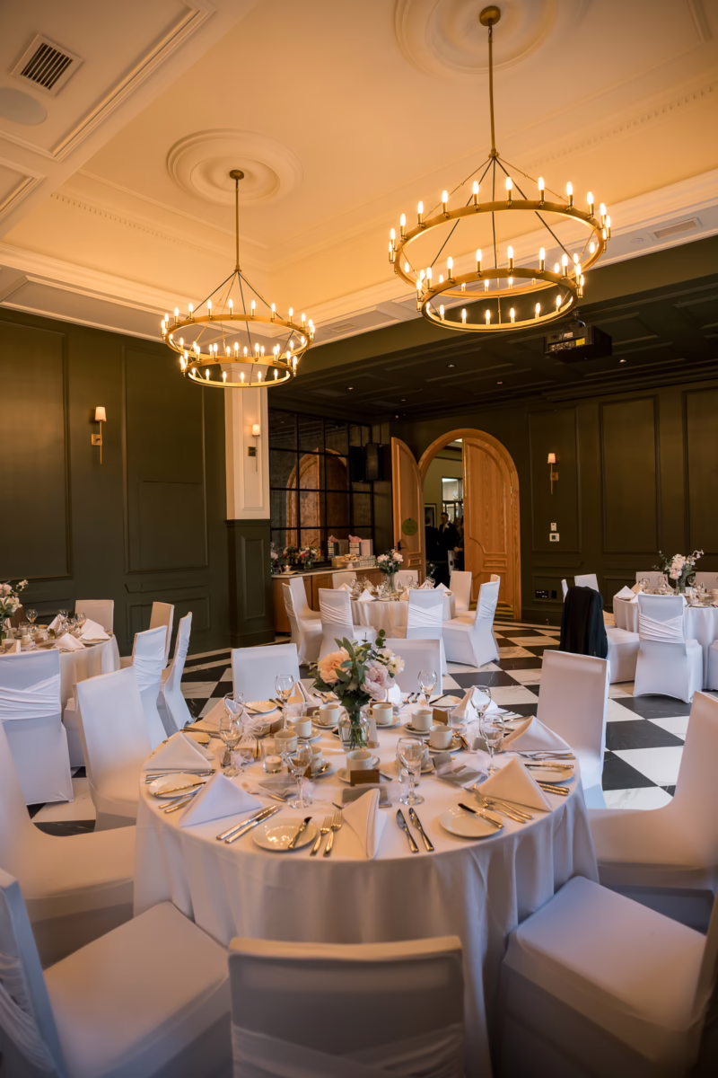 Ottawa Wedding Photographer Sara VD-4811 ❥ Ottawa Wedding Photographer Lord elgin hotel wedding reception trillium room by Ottawa Wedding Photographer Sara